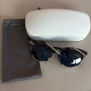 Warby Parker Gray Patterned Sunglasses with Case non-prescribed